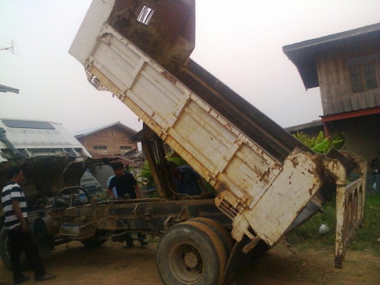 หกล้อดั้ม มิตซู115แรง เกียร์ใหญ่ Fหน้าFหลัง ยาง8.25 รถใช้งานได้ดีครับ หกล้อดั้ม มิตซู115แรง เกียร์ใหญ่ Fหน้าFหลัง ยาง8.25 รถใช้งานได้ดีครับ