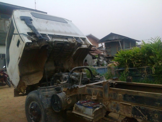 หกล้อดั้ม มิตซู115แรง เกียร์ใหญ่ Fหน้าFหลัง ยาง8.25 รถใช้งานได้ดีครับ หกล้อดั้ม มิตซู115แรง เกียร์ใหญ่ Fหน้าFหลัง ยาง8.25 รถใช้งานได้ดีครับ