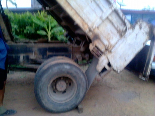 หกล้อดั้ม มิตซู115แรง เกียร์ใหญ่ Fหน้าFหลัง ยาง8.25 รถใช้งานได้ดีครับ หกล้อดั้ม มิตซู115แรง เกียร์ใหญ่ Fหน้าFหลัง ยาง8.25 รถใช้งานได้ดีครับ