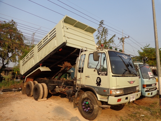 ขายสิบล้อ 3H ดั้ม สภาพพร้อมใช้รถสวยตามรูป