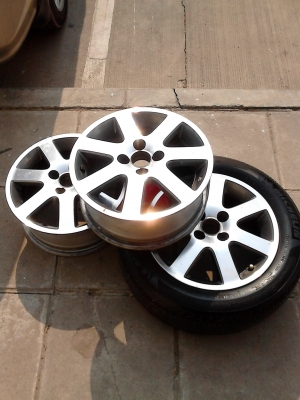 ขาย MAG  ขนาด 4 รู 100 15 X 6 JJ.  ติดต่อ.081-427-3941