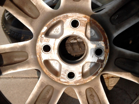 ขาย MAG  ขนาด 4 รู 100 15 X 6 JJ.  ติดต่อ.081-427-3941