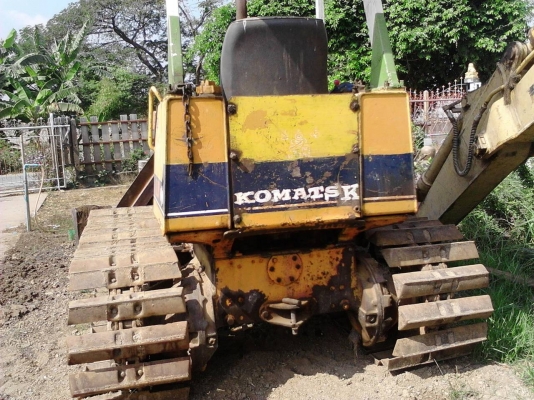 ขายด่วน รถแทรคเตอร์ d 20 - 6