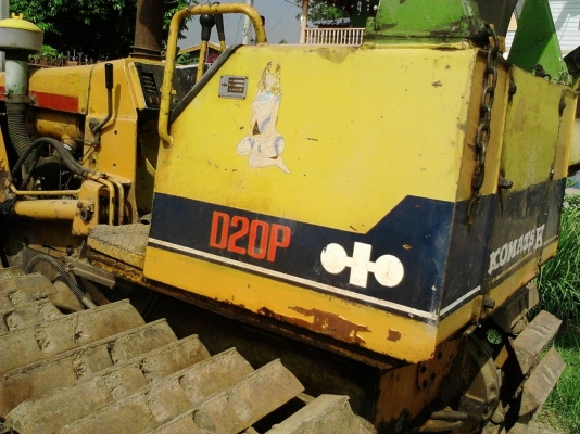 ขายด่วน รถแทรคเตอร์ d 20 - 6