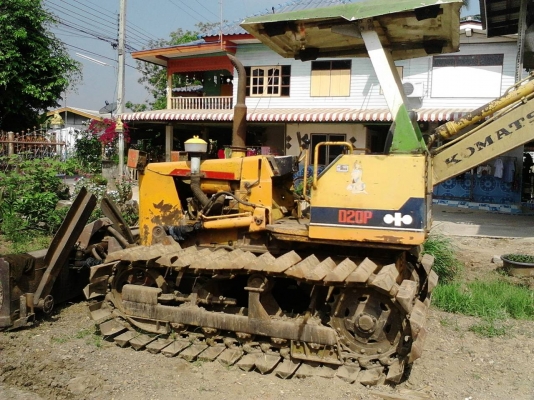 ขายด่วน รถแทรคเตอร์ d 20 - 6