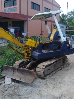 ขายแมคโค pc20-5 ราคา 150,000 บาท