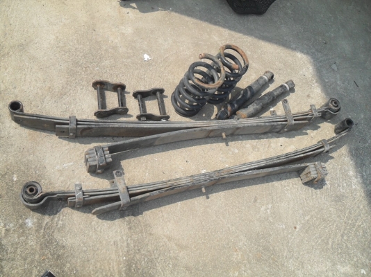 ขายถูก ไฟท้าย และ ชุดโหลดกระบะมิตซู ไททัน ขายถูก ไฟท้าย และ ชุดโหลดกระบะมิตซู ไททัน