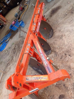 ผานบุก 4 ใบ คูโบต้าตราช้าง สภาพดีเยี่ยม