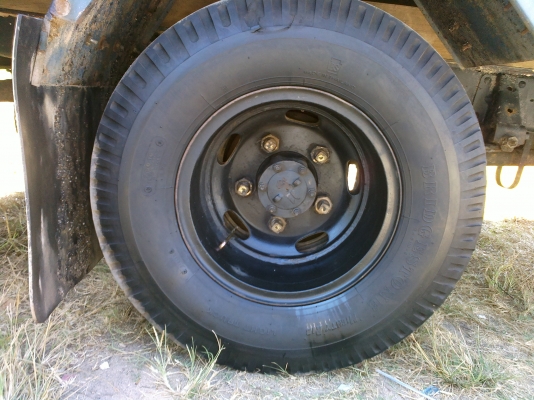 ISUZU NPR57L  100 แรง พวงมาลัย เพาเวอร์ กระบะปูเหล็กยางเต็ม 6 เส้น ซัซซี่สวยๆ