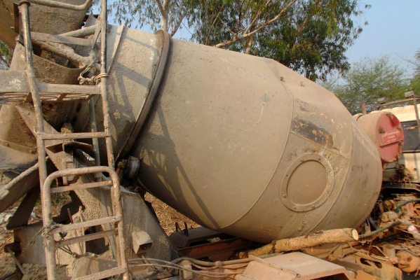 ขายด่วนโม่ปูนโม่ตรงคายาบ้า3.5คิวสภาพต้องช้อมนิดหน่อย