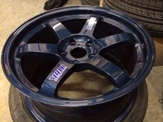 ขายล้อ TE37 ขอบ 18 กว้าง 8 ET 35 ยาง Falken ZE912 225/40/18 ปี 2013 ขาย 31000 บาท