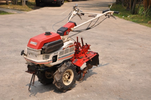 ขายรถพรวนดิน ISEKI KC500Fสภาพสวยเดิมจากญี่ปุ่น มีเกียร์ แฮนด์ปรับระดับได้ สาดดินได้ดีมาก 15,000เท่านั้น