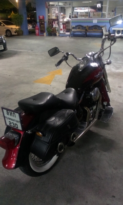 ต้องการขาย ต่อรองราคากันได้kawasaki vulcan400 คลาสิคปี 99 ทะเบียน เเต่งสวย