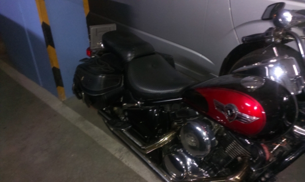 ต้องการขาย ต่อรองราคากันได้kawasaki vulcan400 คลาสิคปี 99 ทะเบียน เเต่งสวย