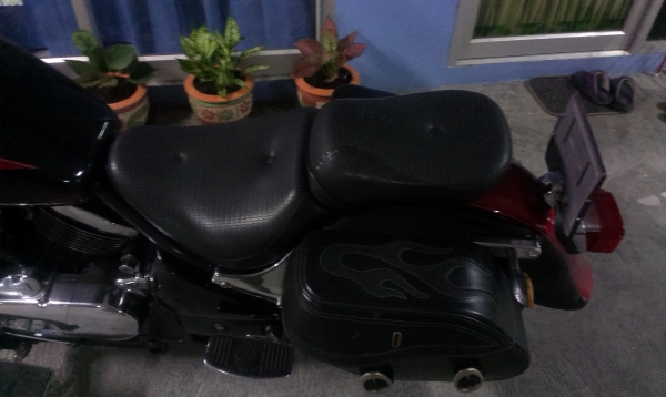 ต้องการขาย ต่อรองราคากันได้kawasaki vulcan400 คลาสิคปี 99 ทะเบียน เเต่งสวย