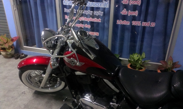 ต้องการขาย ต่อรองราคากันได้kawasaki vulcan400 คลาสิคปี 99 ทะเบียน เเต่งสวย