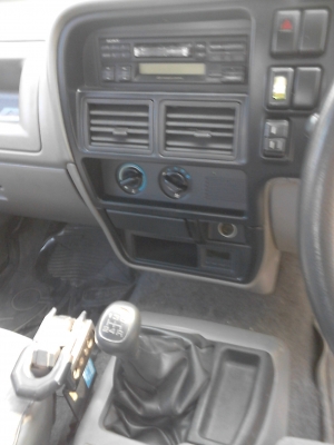 ISUZU DRAGON EYE (SPACECAB THE GOLDENPOWER) ปี2000 เกียร์ธรรมดา TURBO เครื่อง 2500 CC.สุดประหยัด เก็บไว้ดูแล ซ่อมง่ายถึงใหนถึงกัน TEL.081-427-3941 ISUZU DRAGON EYE (SPACECAB THE GOLDENPOWER) ปี2000 เกียร์ธรรมดา TURBO เครื่อง 2500 CC.สุดประหยัด เก็บไว้ดูแล ซ่อมง่ายถึงใหนถึงกัน TEL.081-427-3941