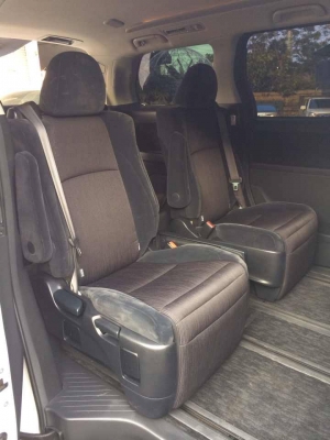 ขายถูกๆ Toyota Vellfire 2.4V ปี2011