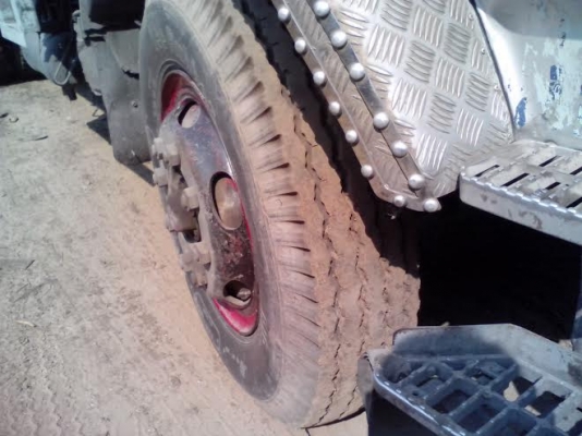 ขายด่วนร๊อคกี้แท้ๆ ปี 40 เครื่อง 195 แรงม้า กะบะพื้นเรียบ ยางดีพร้อมใช้ ขายด่วนร๊อคกี้แท้ๆ ปี 40 เครื่อง 195 แรงม้า กะบะพื้นเรียบ ยางดีพร้อมใช้