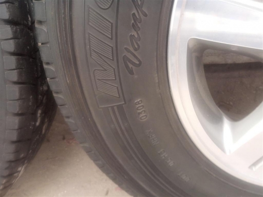 ขายเเม๊กวีโก้ เเถมยาง 4,700 บาท ครบชุด 4 วง ครับ