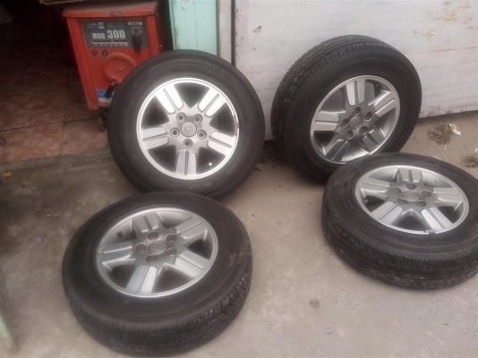 ขายเเม๊กวีโก้ เเถมยาง 4,700 บาท ครบชุด 4 วง ครับ