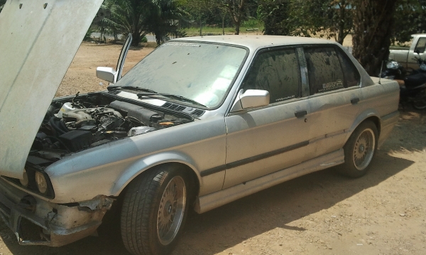 แกะทุกชิ้นเครื่องดีขับได้ BMW318I ทั้งคัน30000