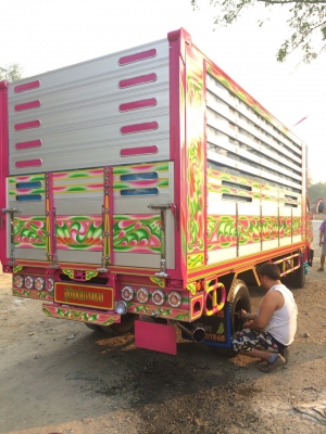 Hino fc 165 แรง สีชมพูสดใหม่ Hino fc 165 แรง สีชมพูสดใหม่