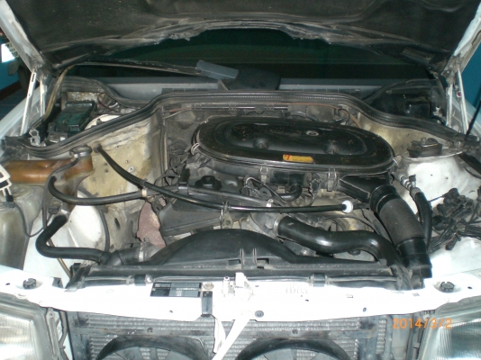 BENZ 190E เกียร์ธรรมดา สภาพสวยมาก ใช้น้อย 9xxxx km.แท้ๆ