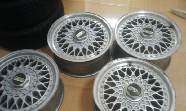BBS 15x7 4/100 ฝาเหล็กครบ ปั้มตรา