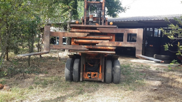 ขายรถโฟล์คลิฟท์ดีเซล 6สูบ ขายรถโฟล์คลิฟท์ดีเซล 6สูบ