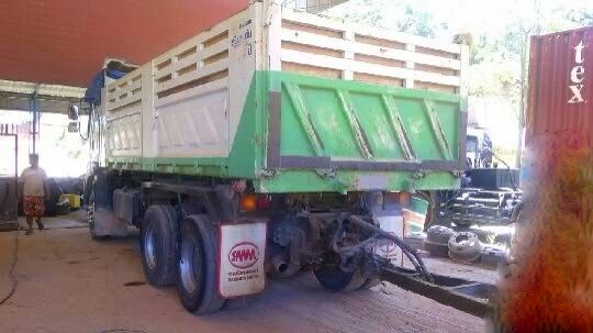 รถอีซูซุ 10 ล้อดั้ม 360 แรงม้า. ปี 55   ( ขายแม่ , ลูก )  ( รถวิ่ง 1xx,xxx กม. )  สนใจติดต่อ 081 - 6079515