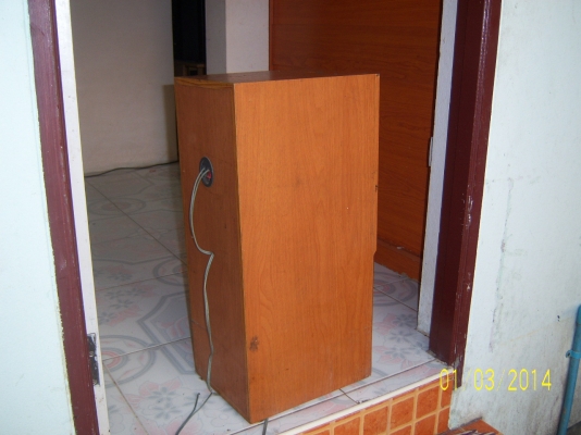 ลําโพงมีตู้เดียว