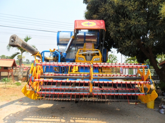 ขายรถเกี่ยวข้าว ศักดิ์พัฒนา KM47 12HT