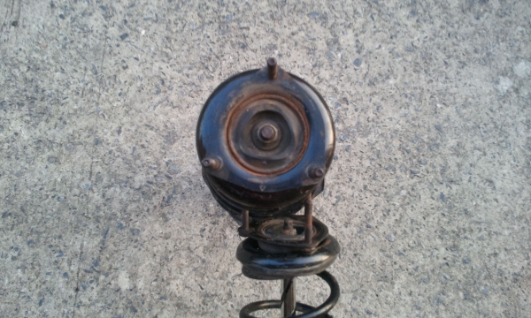 ขายโช้คหน้า นิสสัน sunny neo