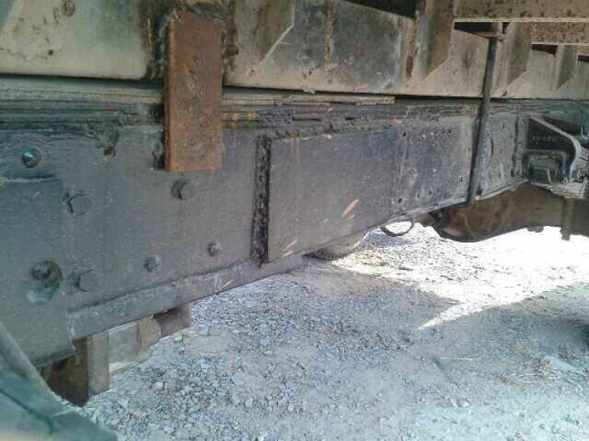 รถมิตซู 6 ล้อ  ติดเครน 2.5 ตัน.  115 แรงม้า.  ( ขายคู่ )   / รถ  โตโยต้า  ฟอร์คลิฟต์   ยกได้ 2 ตันครึ่ง.     สนใจติดต่อ 081 - 6079515