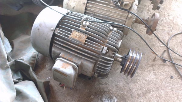 Sell> ขายมอเตอร์มือสอง Mitsubishi 3 เฟส 15 แรง 1,450 รอบ เดินนิ่ม นครปฐมครับ