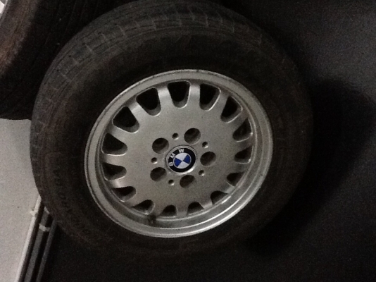 ล้อแม็กเดิม. Bmw e36. ขอบ16 พร้อมยาง