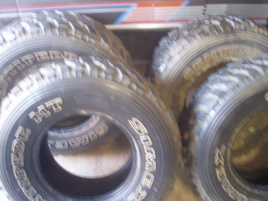 ขายยาง31ดอกดีถูกๆเส้นละ600บาทมี4เส้น