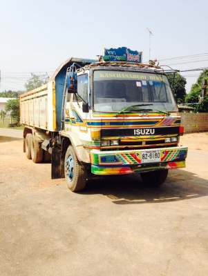 10ล้อดั้ม ISUZU ROCK 240 ปี 33 (หัวขาวแลบลาย)ดั้มมิเนียม