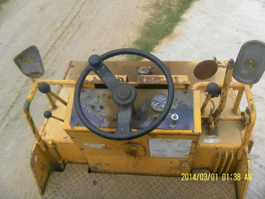 รถบดสั่นสะเทือนหน้าเหล็กหลังเหล็กขนาด4ตันโบแม็กBW121ADราคา325000บาทสนใจโทร0816426706
