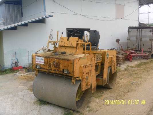 รถบดสั่นสะเทือนหน้าเหล็กหลังเหล็กขนาด4ตันโบแม็กBW121ADราคา325000บาทสนใจโทร0816426706