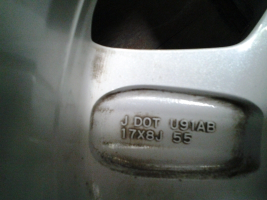 ล้อแม็ก Ford ขอบ17" พร้อมยางป้ายแดง