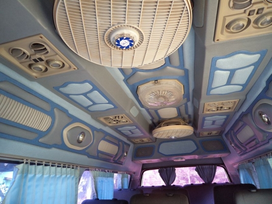 ขายรถตู้หัวจรวดหลังคาสูง ขายรถตู้หัวจรวดหลังคาสูง