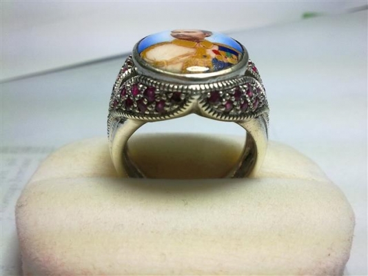 แหวนเงินล้อมทับทิมแท้หน้าเสด็จพ่อ ร 5 แหวนเงินล้อมทับทิมแท้หน้าเสด็จพ่อ ร 5