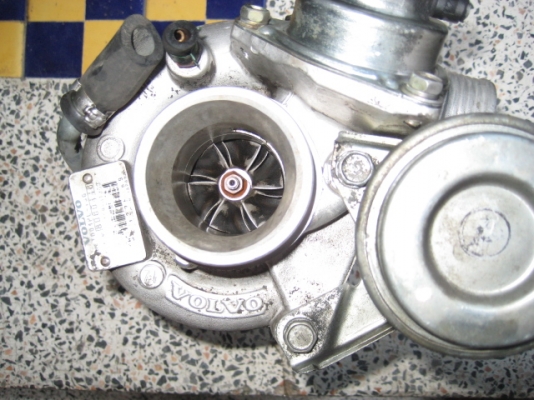ขายเทอร์โบ volvo td04hl-13g 2ลูก 11,000 เก่าญี่ปุ่น