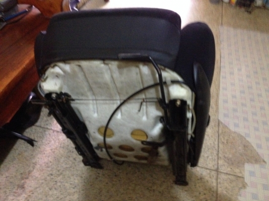 เบาะ mazda rx7แท้ยุ่นสภาพสวยไม่มีขาดปีกเเน่นๆรางครบ