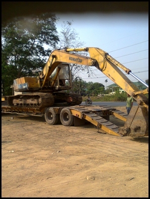 แมคโคร PC 200 รุ่น 3