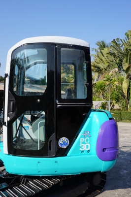 ขายรถขุด KOMUTSU PC30-8 ,มีหัวเก๋ง ใบมีดสไลด์ 6 ทิศทาง