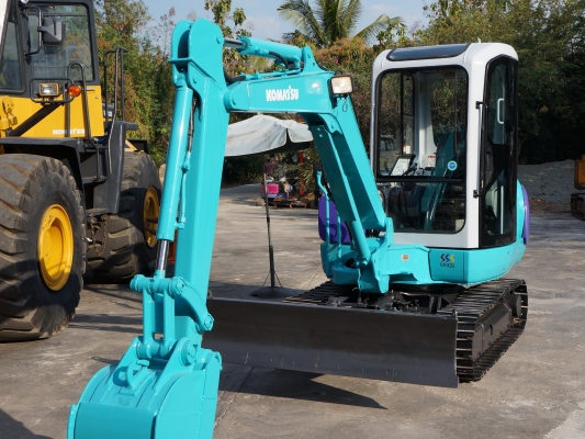 ขายรถขุด KOMUTSU PC30-8 ,มีหัวเก๋ง ใบมีดสไลด์ 6 ทิศทาง