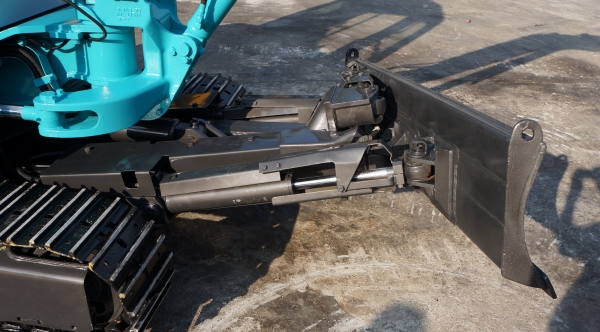 ขายรถขุด KOMUTSU PC30-8 ,มีหัวเก๋ง ใบมีดสไลด์ 6 ทิศทาง